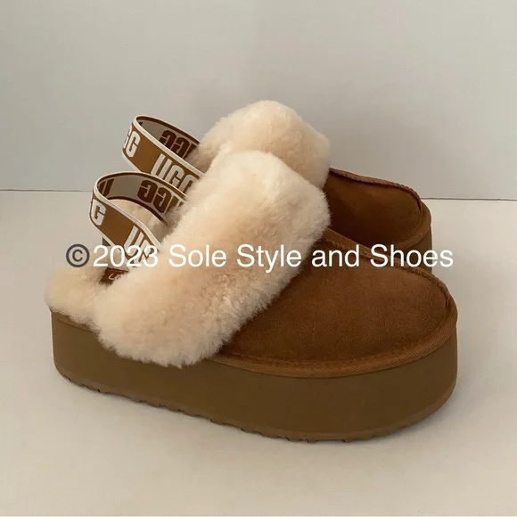 UGG Funkette Slippers Chestnut New without Box